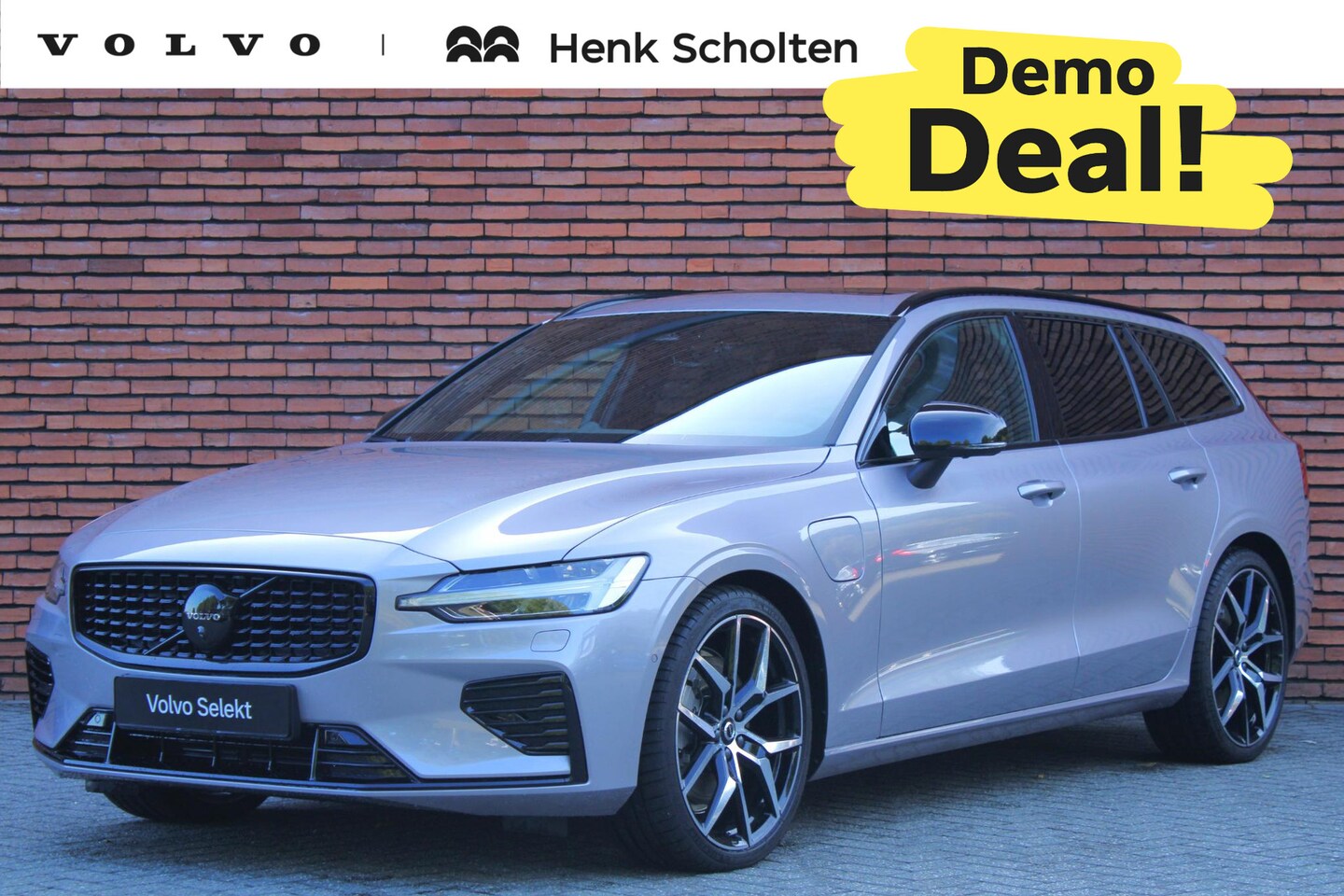 Volvo V60 - T6 Automaat Plug-in hybrid AWD Ultra Dark | | DEMO DEAL|Geventileerd leder | 20inch Polest - AutoWereld.nl