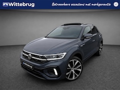 Volkswagen T-Roc - 1.5 TSI 150pk R-Line DSG Automaat Black Style / Panorama schuifdak / Navigatie by APP / Le