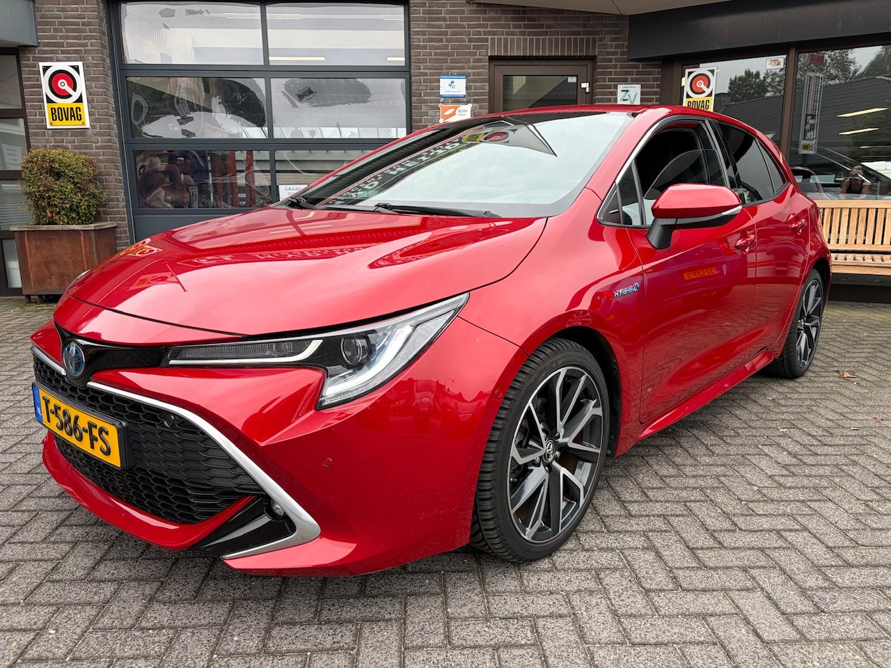 Toyota Corolla - 1.8 Hybrid 122pk CVT Executive - AutoWereld.nl