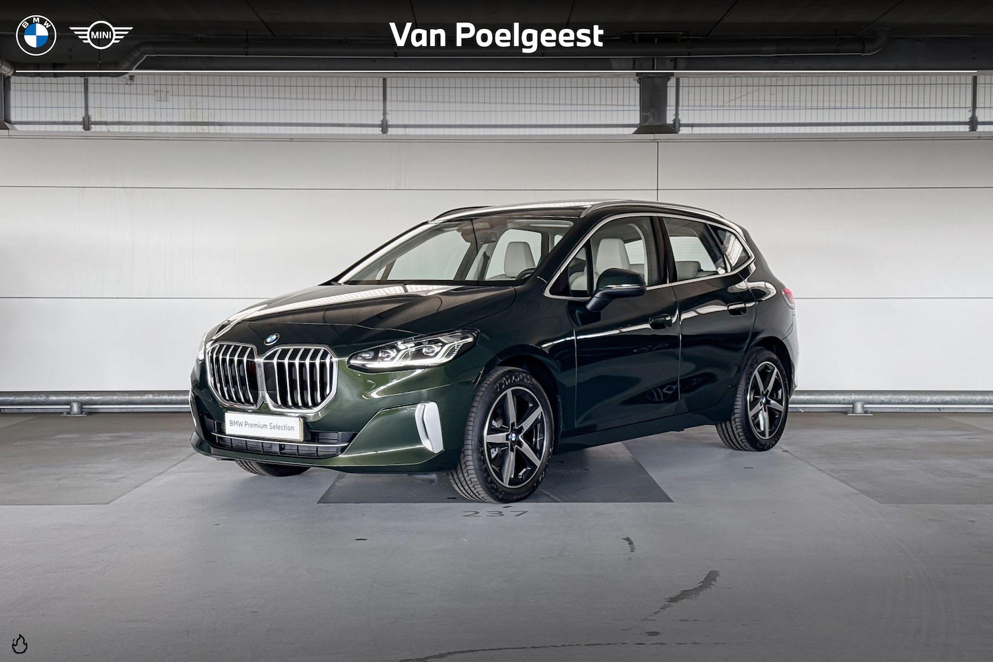 BMW 2-serie Active Tourer - 218i Panoramdak - AutoWereld.nl