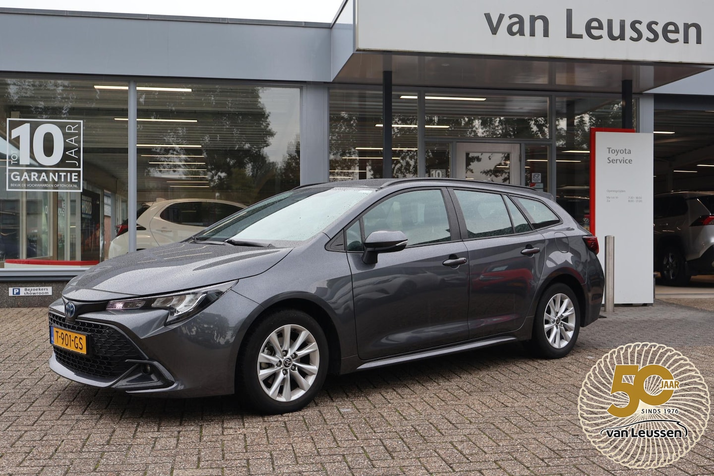 Toyota Corolla Touring Sports - Hybrid 140 Active NL-AUTO 1E EIGENAAR CAMERA APPLE/ANDROID AD-CRUISE DAB+ LM-VELGEN - AutoWereld.nl