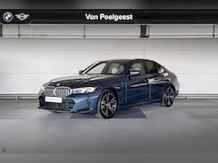 BMW 3-serie - Sedan 318i M Sport | Trekhaak