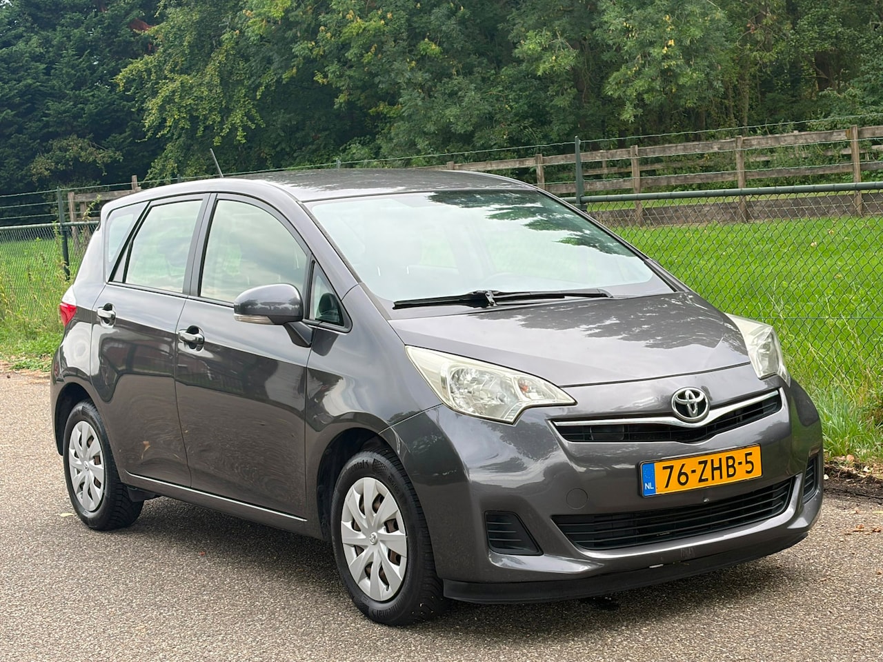 Toyota Verso S - 1.3 VVT-i Comfort /Airco/6-Bak/ - AutoWereld.nl