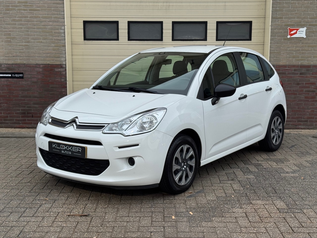 Citroën C3 - 1.0 Attraction 5Deurs|Airco|Nieuwe Distributieriem - AutoWereld.nl