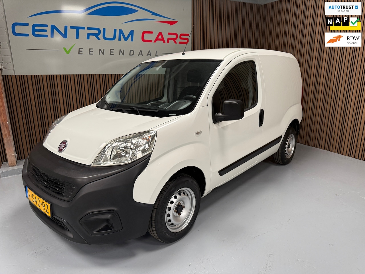 Fiat Fiorino - 1.4 Easy Pro. Nog 4 op voorraad. Nieuwe APK & beurt - AutoWereld.nl