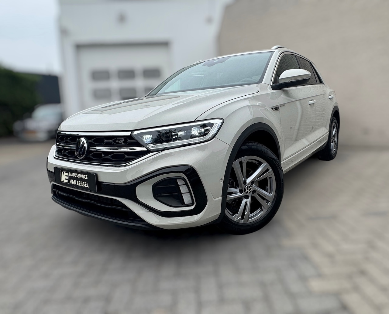 Volkswagen T-Roc - 1.0 TSI R-Line Ascot Grey / IQ-light / Carplay / ACC / PDC / Stoelverwarming / Digitiale c - AutoWereld.nl