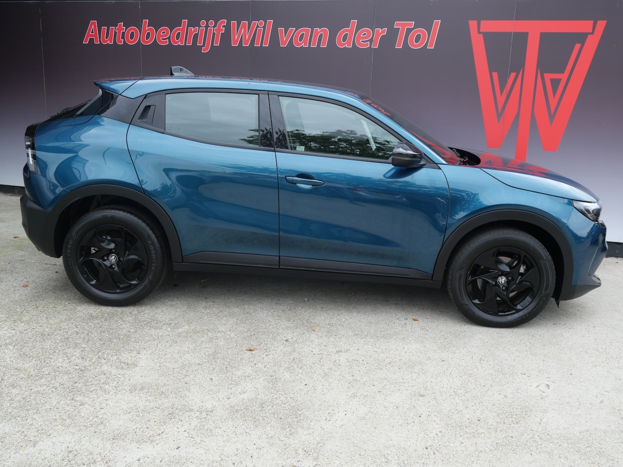 Alfa Romeo Junior - 1.2 TURBO HYBRID IBRIDA | ADAPT CRUISE | CARPLAY | BTW | FABRIEKSGARANTIE!! - AutoWereld.nl