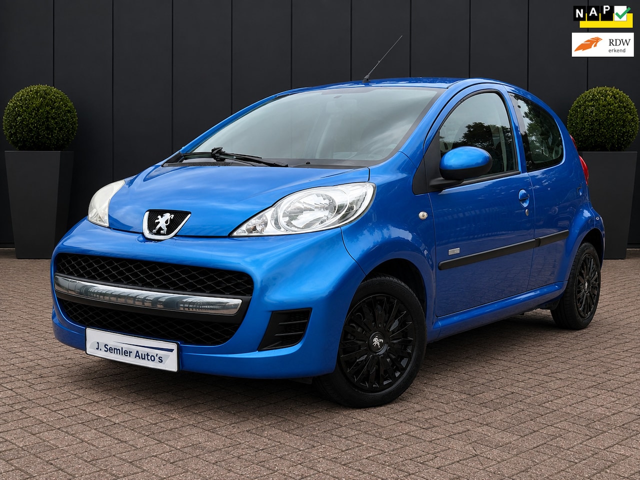 Peugeot 107 - 1.0-12V Millesim 200 APPLE CARPLAY NW.KOPPELING APK AIRCO 5 DEURS - AutoWereld.nl