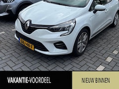 Renault Clio - 1.6 E-Tech Hybrid 140 Intens|LED|AUT|NAVI|GOED ONDERHOUDEN