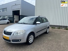 Skoda Fabia Combi - 1.4-16V Ambiente * Airco * Apk 03-2027