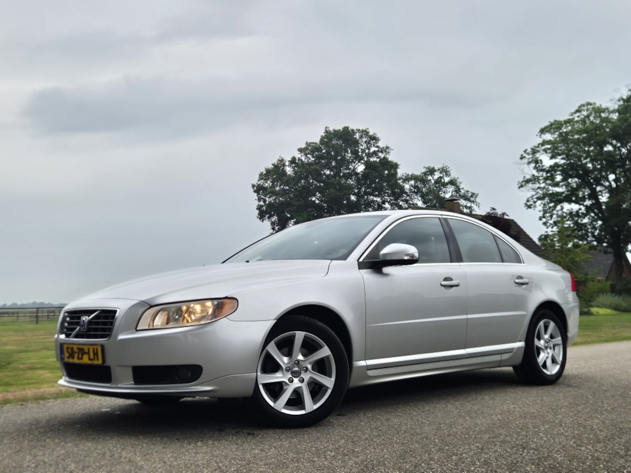 Volvo S80 - 2.4 D5 Momentum 2.4 D5 Momentum - AutoWereld.nl