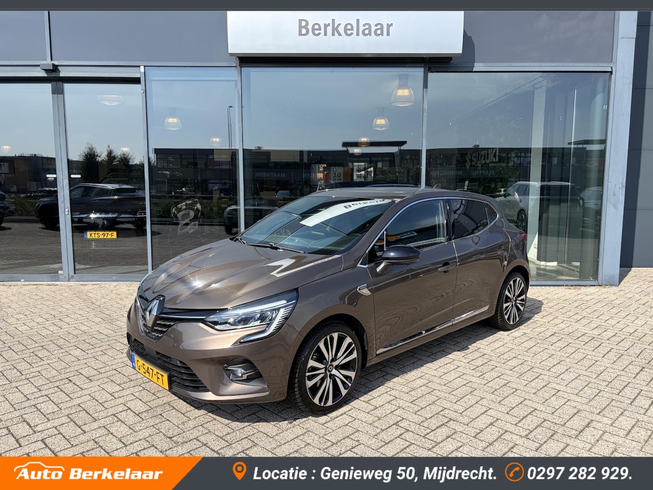 Renault Clio - 1.3 TCe Initiale Paris | Automaat | Trekhaak| Leder | - AutoWereld.nl