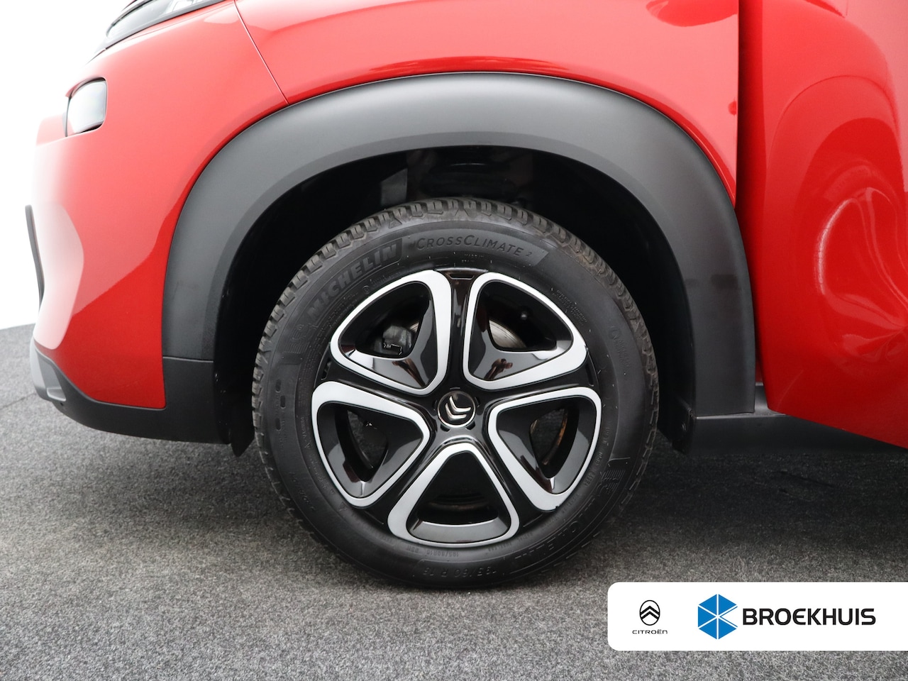 Citroën C3 Aircross - 1.2 PureTech Live Navigatie | Airco | Cruise Control | LED verlichting | Parkeersenoren - AutoWereld.nl