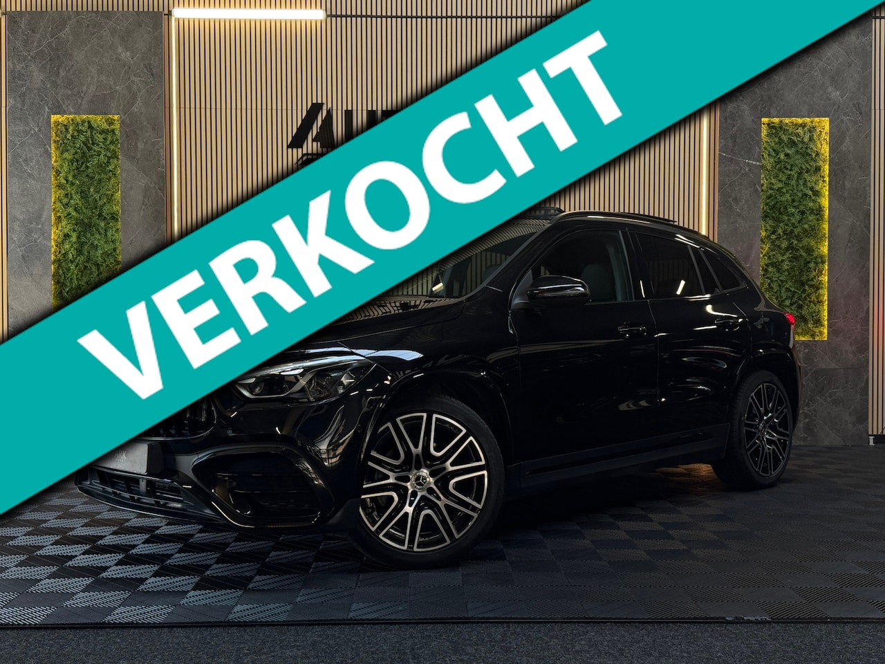Mercedes-Benz GLA-Klasse - 200 AMG Line PANO|KEYLESSS|CARPLAY|CAMERA|FEERVERLICHTING|FABRIEKSGARANTIE|20INCH - AutoWereld.nl