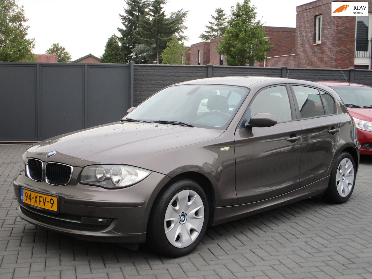 BMW 1-serie - 116i Introduction Airco Clima 106dkm !! - AutoWereld.nl