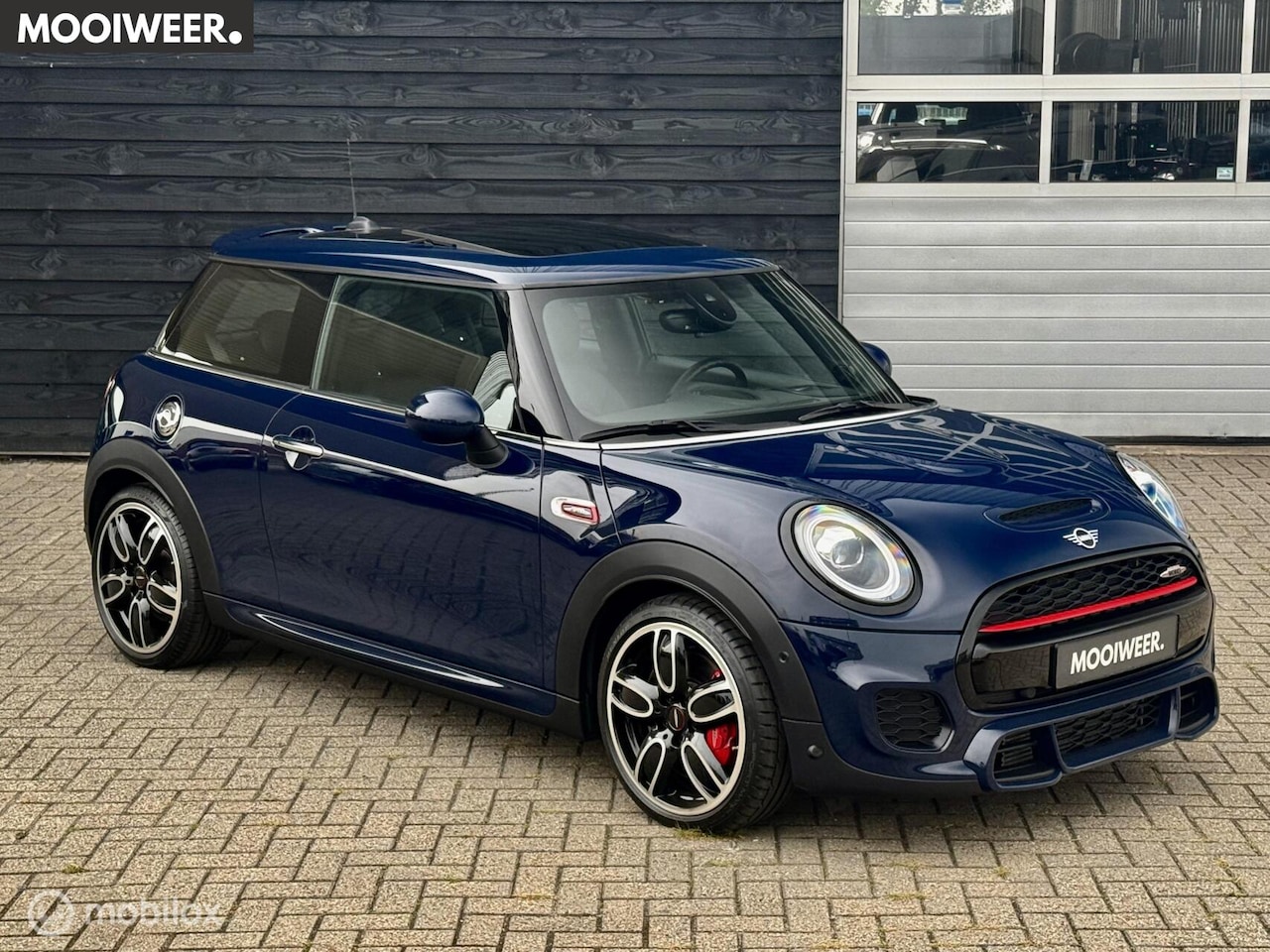 MINI 3-Deurs - 2.0 John Cooper Works Chili | Pano | Leder | HUD | 231 PK - AutoWereld.nl