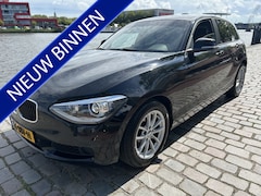 BMW 1-serie - 114i Business+ 5 Deurs Airco Navigatie apk
