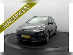 Hyundai Kona Electric - EV Comfort 64 kWh 3- Fase SOH 96, 4% | Warmtepomp | Trekhaak | Camera | Adaptive Cruise Co