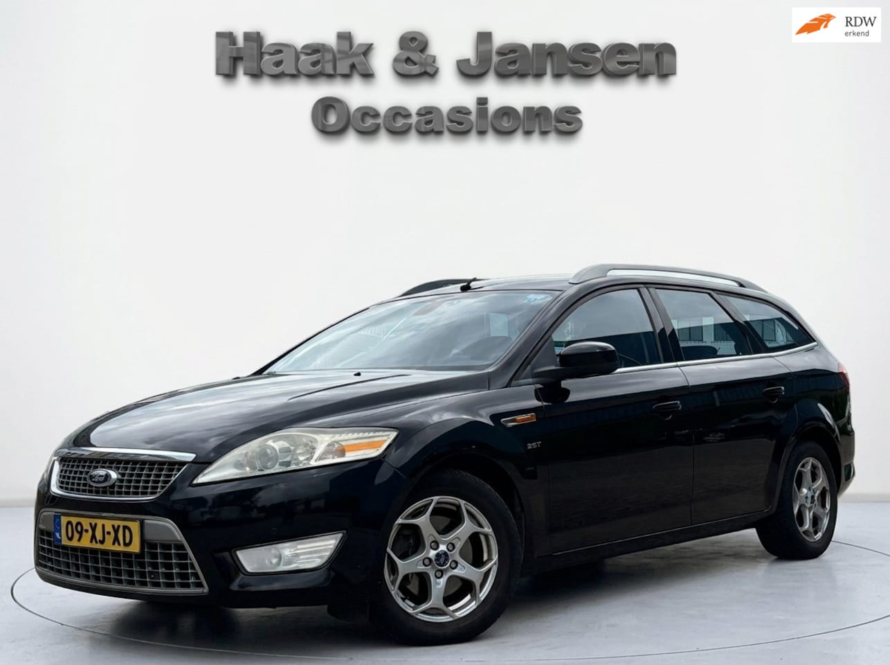 Ford Mondeo Wagon - 2.5-20V Titanium - Cruise - Infotainment - Stoelverwarming - AutoWereld.nl