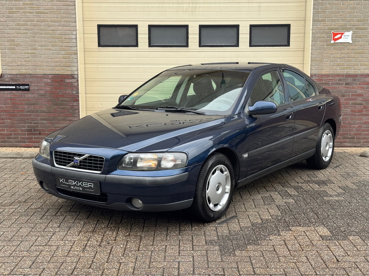 Volvo S60 - 2.4 Edition Automaat|Stoelverw.|APK 01-2027 - AutoWereld.nl