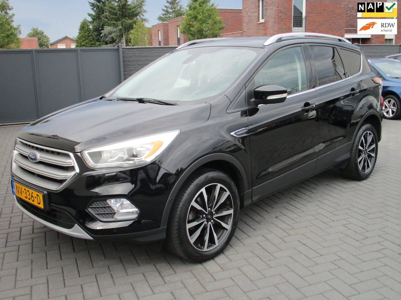 Ford Kuga - 1.5 EcoBoost Titanium Navi Clima 130dkm !! - AutoWereld.nl