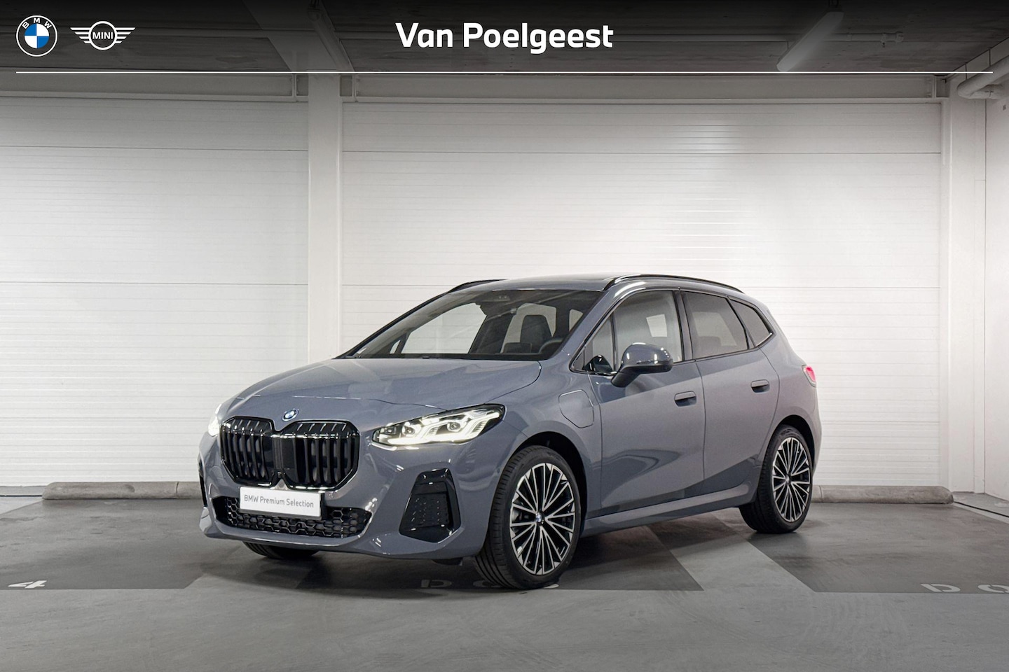 BMW 2-serie Active Tourer - 225e xDrive M Sport | Panoramadak | Harman Kardon - AutoWereld.nl