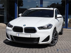 BMW X2 - sDrive20i High Executive Edition | M-Pakket | Cruise Control met Remfunctie | Pano | Stoel