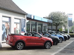 Volkswagen T-Roc - 1.5 TSI R-Line DSG Black Style - Camera | Stoelverw. | Carplay | IQ.Light | Elektr. klep