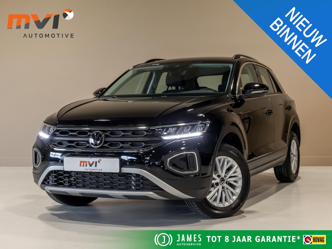 Volkswagen T-Roc - 1.5 TSI Style 150pk / Stoelverwarming / Achteruitrijcamera / Stuurwielverwarming / Apple c - AutoWereld.nl