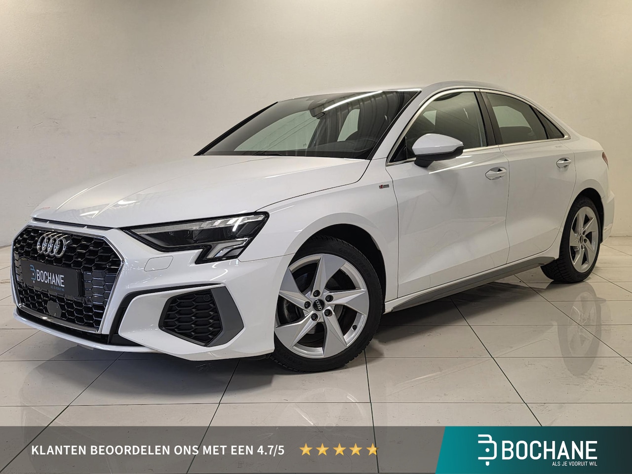 Audi A3 Limousine - 30 TFSI S edition | S-Line | Navigatie | Parkeersensoren | Apple Carplay/Android Auto | - AutoWereld.nl