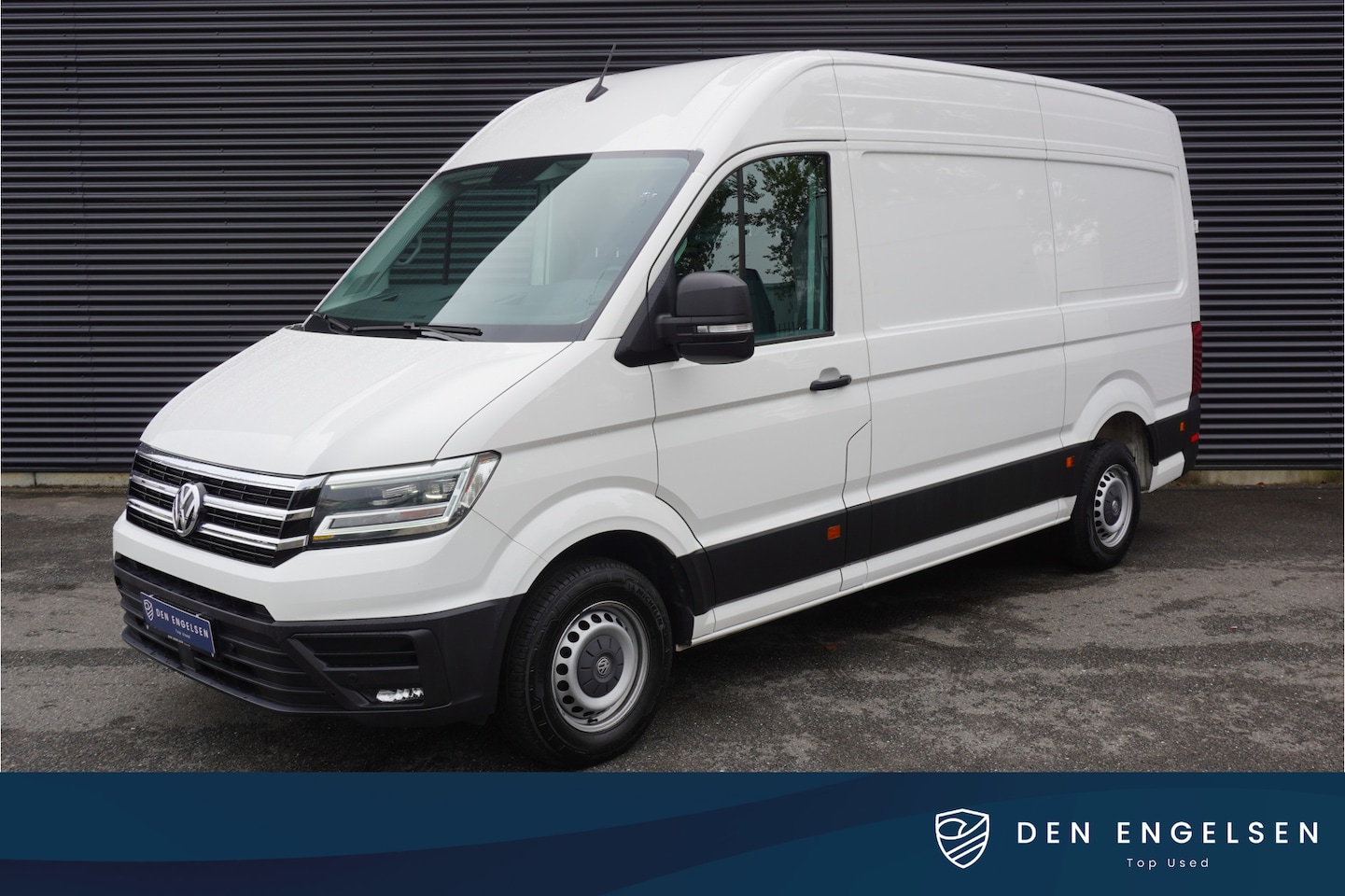 Volkswagen Crafter - 140pk Automaat L3H3/L2H2 LED Navigatie Trekhaak Apple carplay Cruise control Parkeersensor - AutoWereld.nl