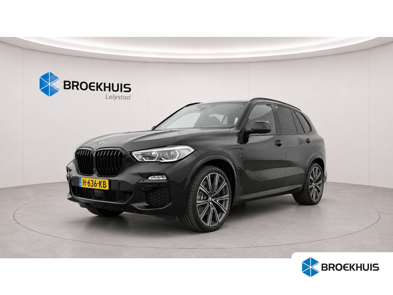 BMW X5 - XDRIVE45E 394PK HIGH EXECUTIVE M-SPORT AUTOMAAT / NAVI / LEDER / LASER-LED / CLIMA / 22" L - AutoWereld.nl