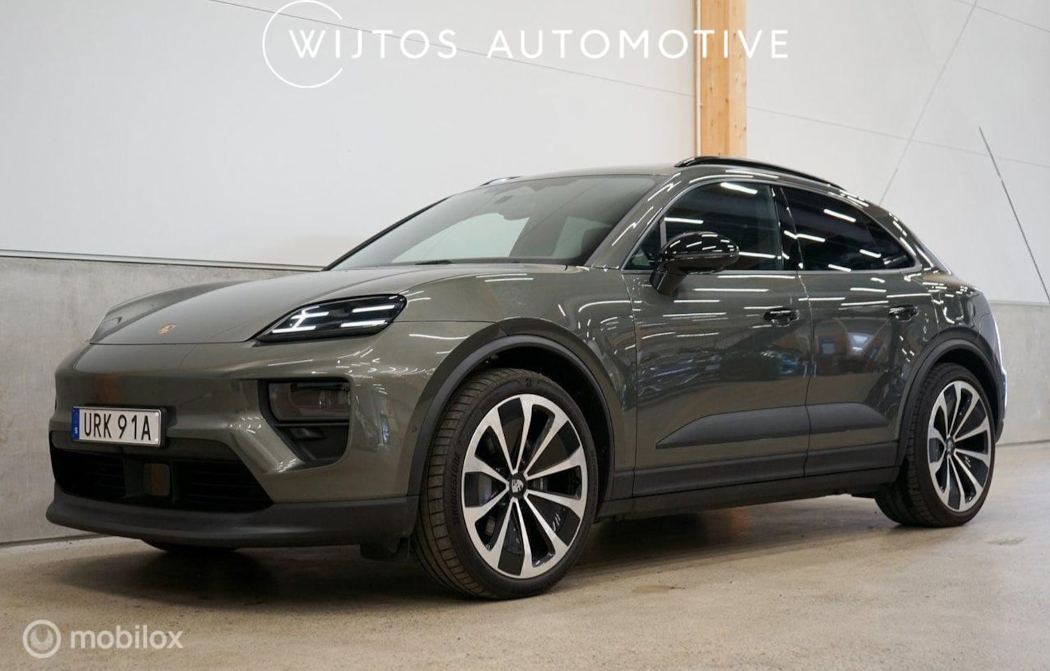 Porsche Macan - 4 100 kWh 4 100 kWh, Pano, Bose, Leer, 22 inch, trekhaak - AutoWereld.nl