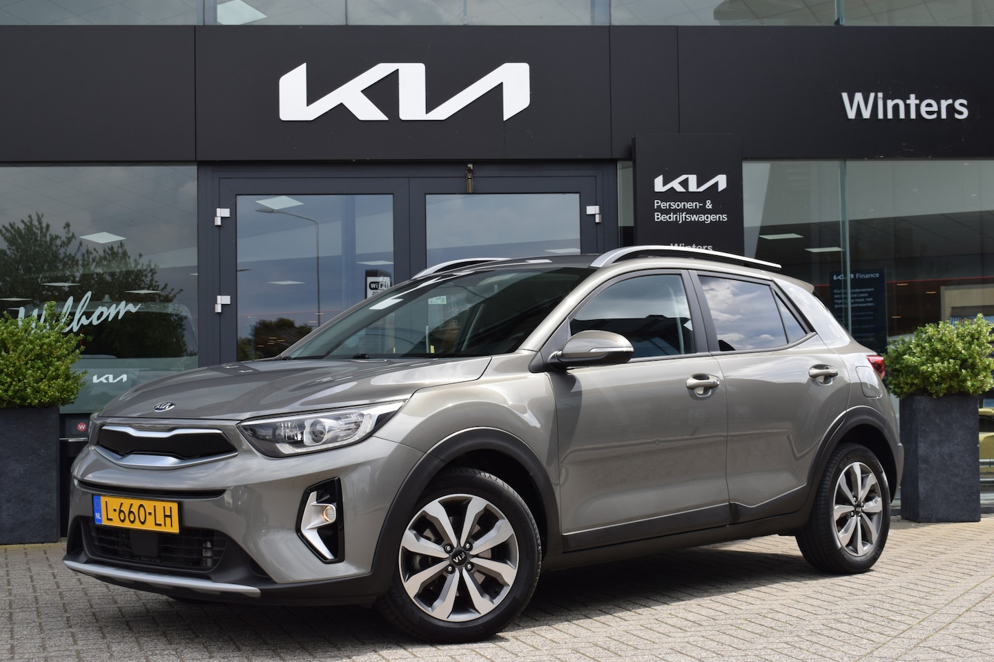 Kia Stonic - 1.0 T-GDi MHEV DynamicPlusLine | Navigatie | Camera | Cruise Control | Climate Control | T - AutoWereld.nl