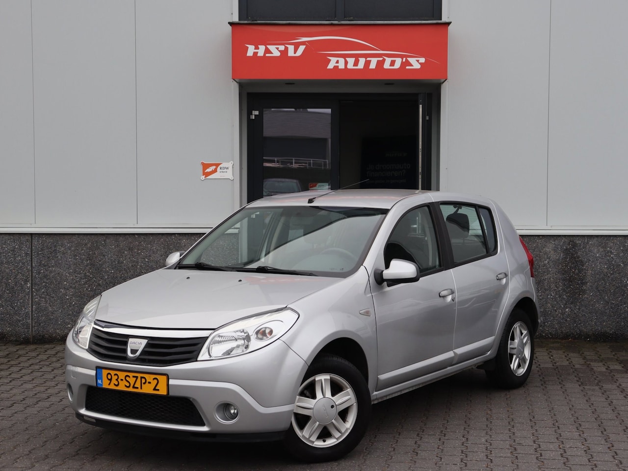 Dacia Sandero - 1.2 Lauréate *29.000km* - AutoWereld.nl