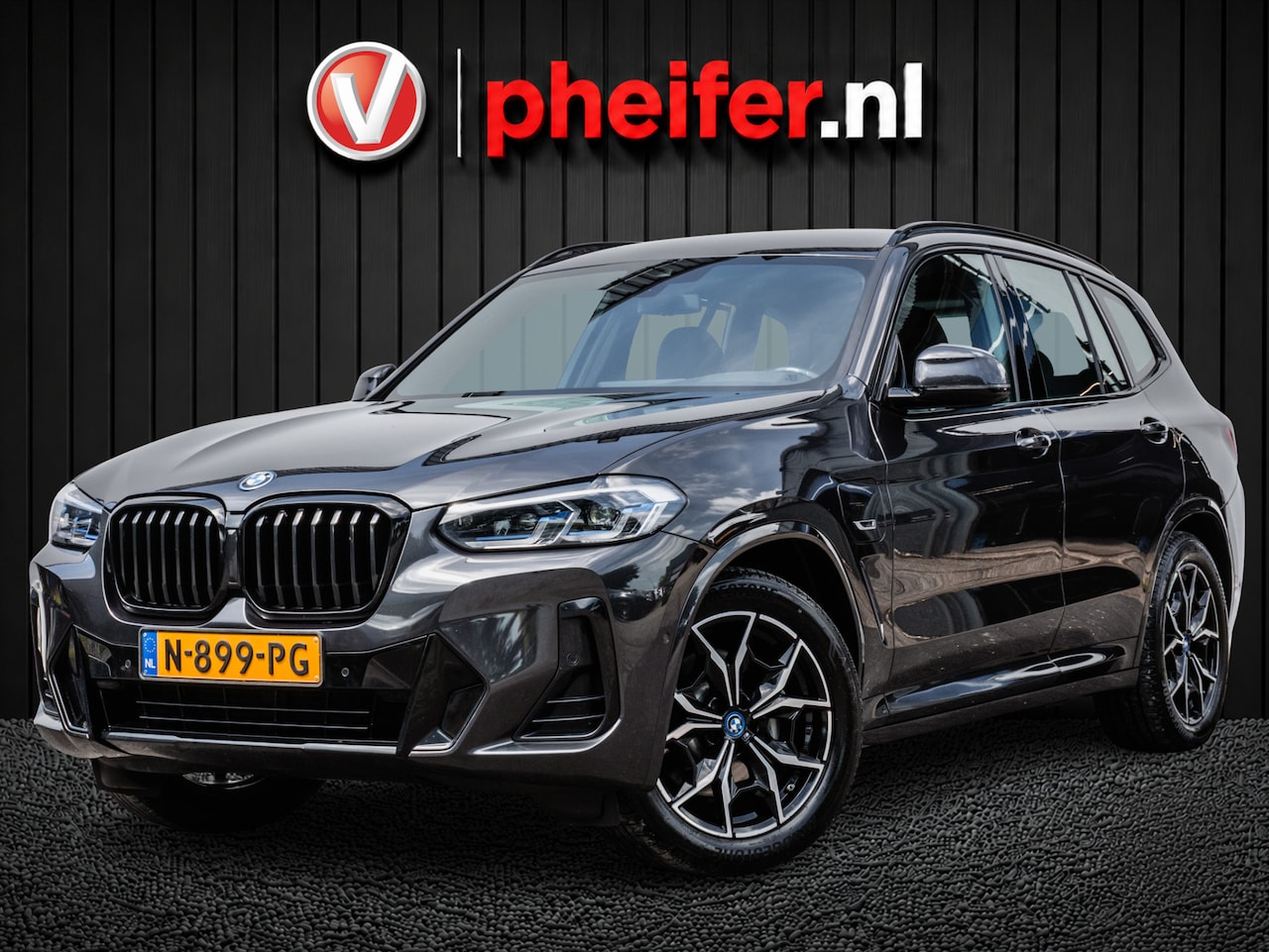 BMW X3 - xDrive30e Business Edition Plus Facelift!/ M-Pakket/ Trekhaak/ Sportstoelen/ Laser Led/ Ca - AutoWereld.nl