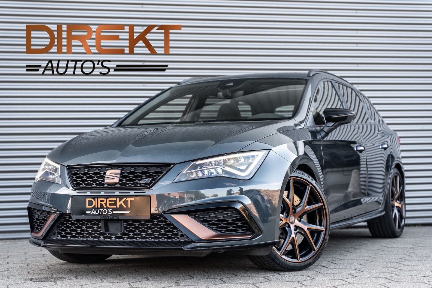 SEAT Leon ST - 2.0 TSI 4DRIVE CUPRA R CARBON PANO BREMBO BEATS - AutoWereld.nl