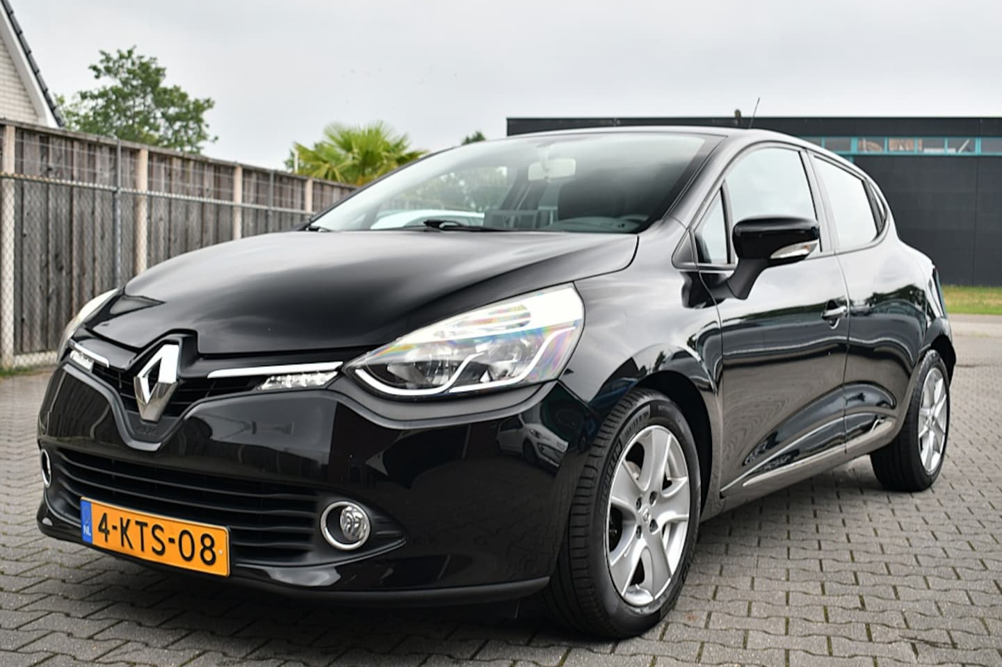 Renault Clio - 0.9 TCe Expression 85.500KM Carplay|Navi|Cruise - AutoWereld.nl