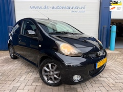 Toyota Aygo - 1.0-12V Dynamic Navigator AUTOMAAT 5-drs / AIRCO / TOMTOM NAVI