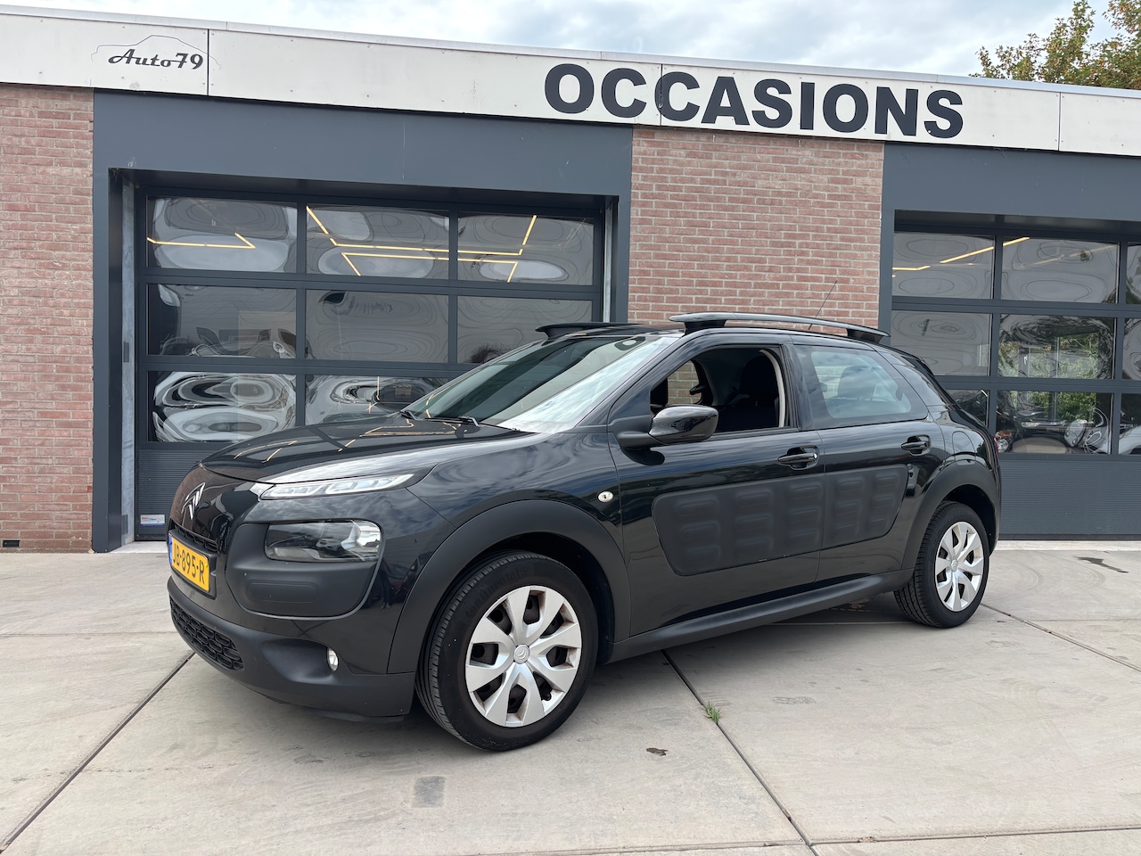Citroën C4 Cactus - 1.2 PureTech Business | Org-NL auto. Navi. D-riem verv. Trekhaak