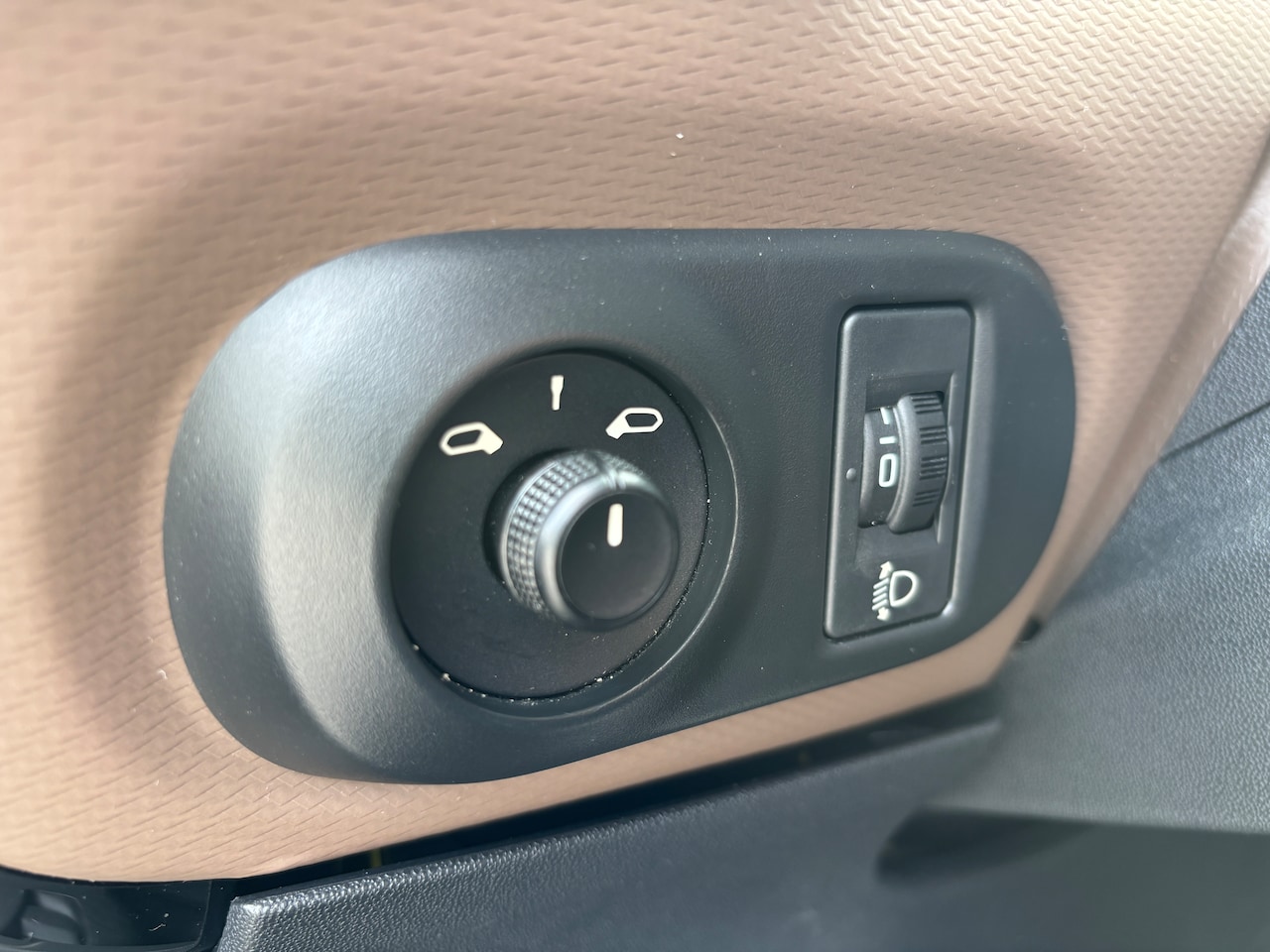 Citroën C4 Cactus - 1.2 PureTech Business | Org-NL auto. Navi. D-riem verv. Trekhaak