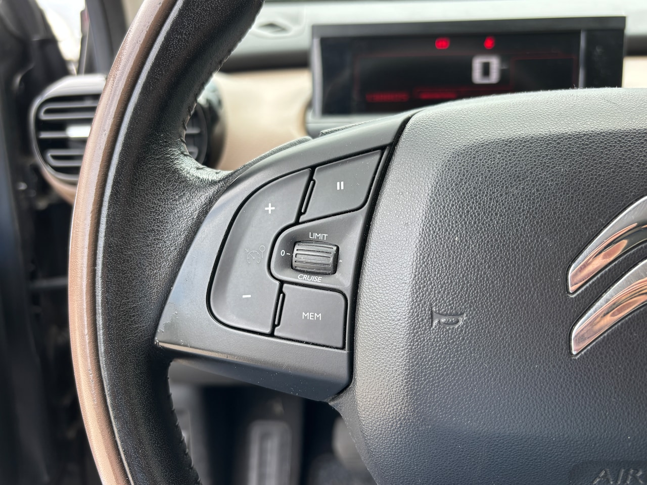 Citroën C4 Cactus - 1.2 PureTech Business | Org-NL auto. Navi. D-riem verv. Trekhaak