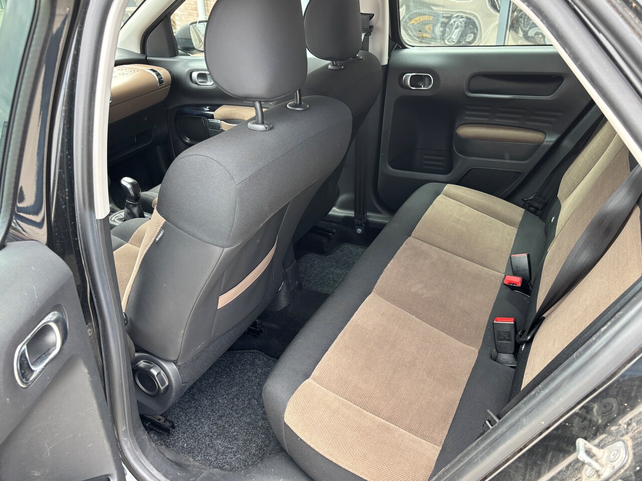 Citroën C4 Cactus - 1.2 PureTech Business | Org-NL auto. Navi. D-riem verv. Trekhaak