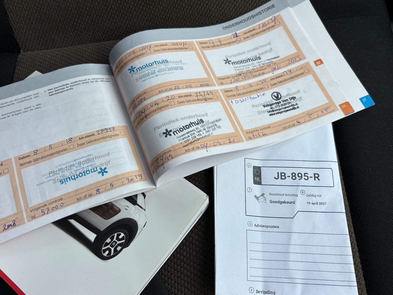 Citroën C4 Cactus - 1.2 PureTech Business | Org-NL auto. Navi. D-riem verv. Trekhaak
