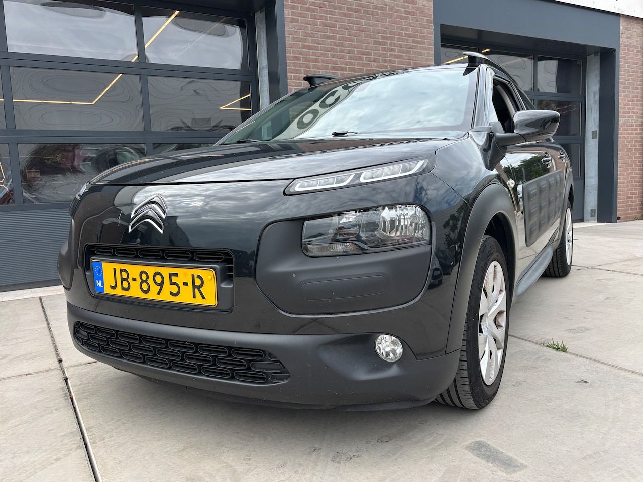 Citroën C4 Cactus - 1.2 PureTech Business | Org-NL auto. Navi. D-riem verv. Trekhaak