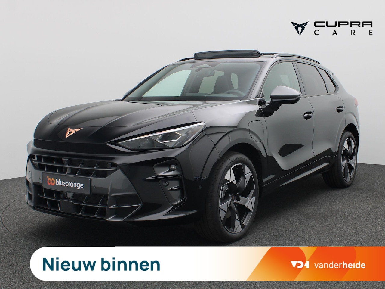 CUPRA Terramar - 1.5 TSI e-Hybrid Business 204PK DSG Pano-Schuifdak, Trekhaak, 20" LM Velgen, Keyless, Side - AutoWereld.nl
