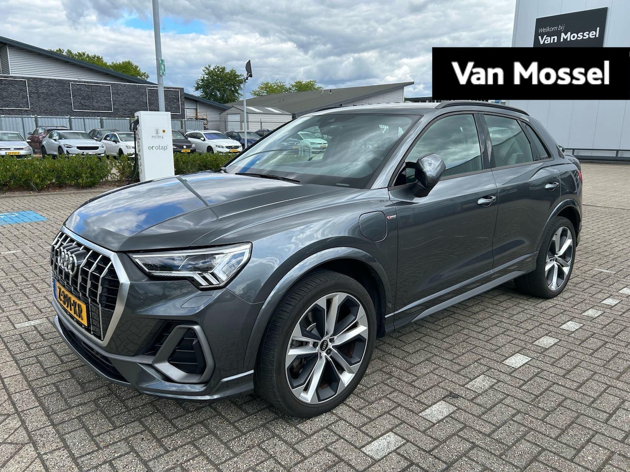 Audi Q3 - 45 TFSI e S edition | Navigatie | Camera | Stoelverwarming | Cruise control | Trekhaak | - AutoWereld.nl
