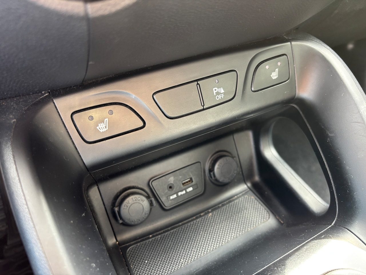 Hyundai ix35 - 2.0i i-Catcher | Pano. Leder. Trekhaak (1900kg). Navi.