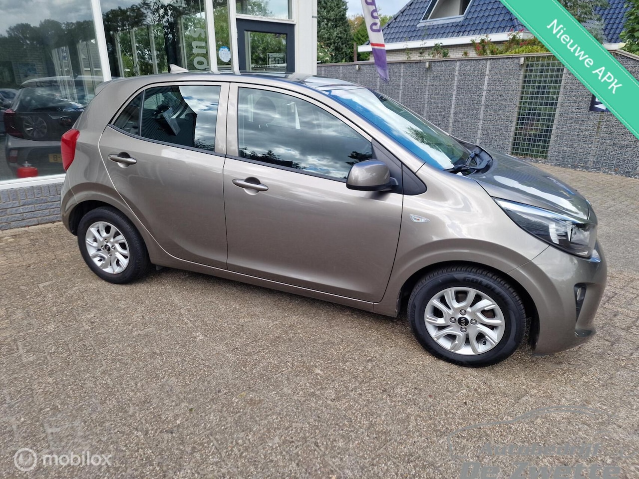 Kia Picanto - 1.0 CVVT ComfortPlusLine Navigator 1.0 CVVT ComfortPlusLine Navigator - AutoWereld.nl