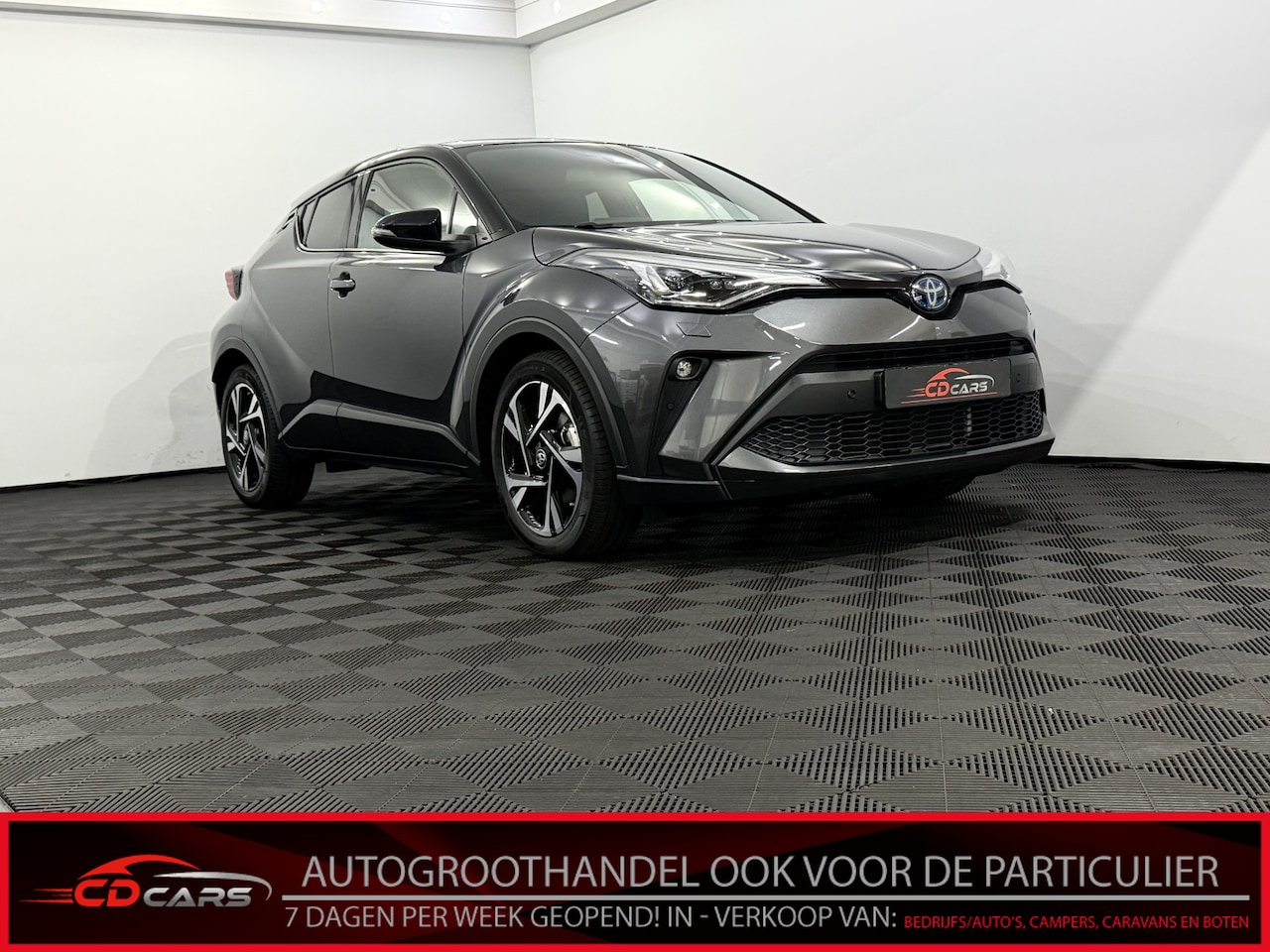 Toyota C-HR - 2.0 Hybrid Style Camera, Navi, Stoelverwarming, Cruise control, Rijstrook correctie, Keyle - AutoWereld.nl
